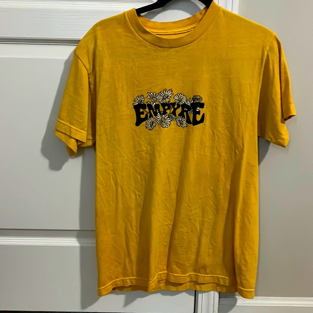 Graphic tee